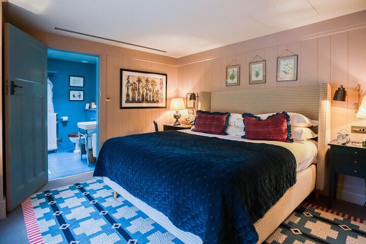 Room 37 of 150
