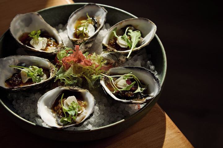 Dining 76 of 125