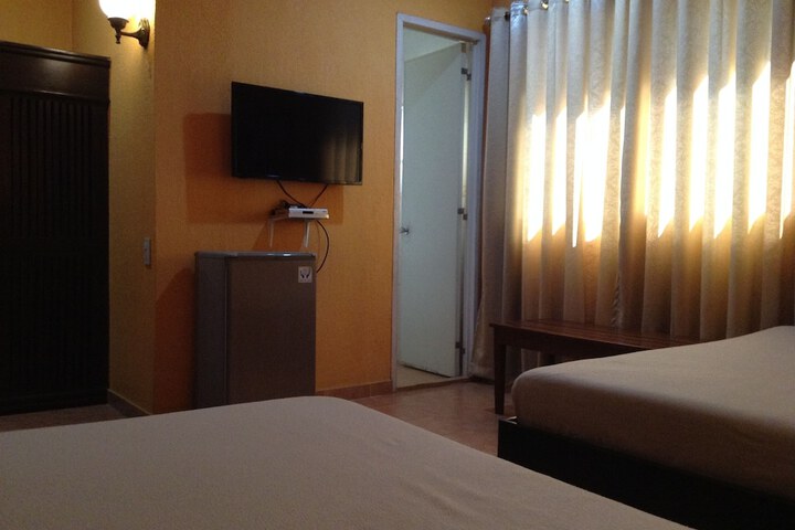 Room 13 of 35