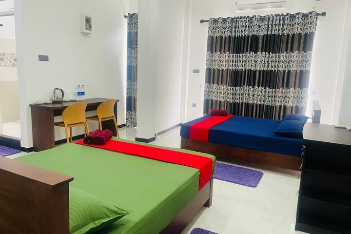 Room 12 of 22