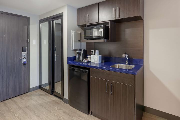 Private kitchenette