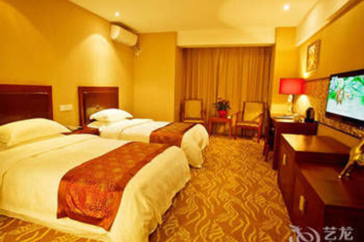 Room 5 of 17
