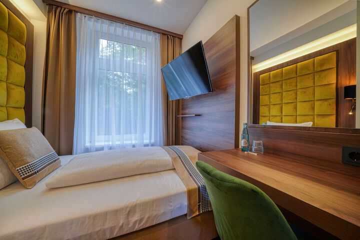 Room 20 of 45