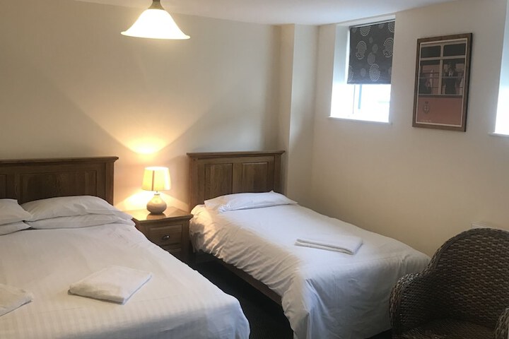Room 8 of 45