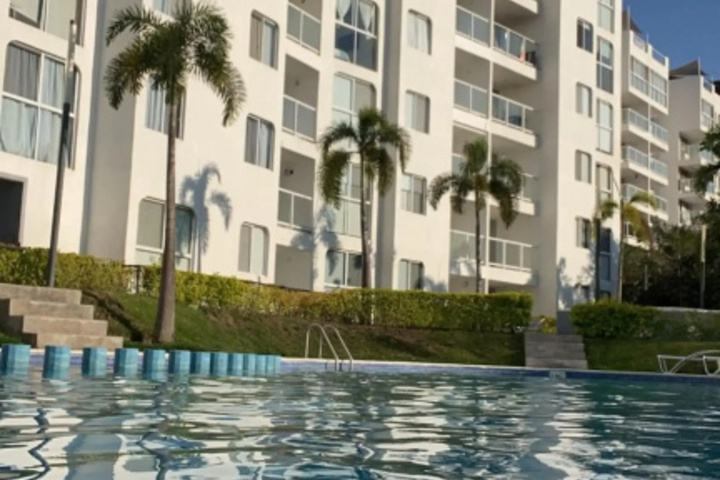 Pool 8 of 15