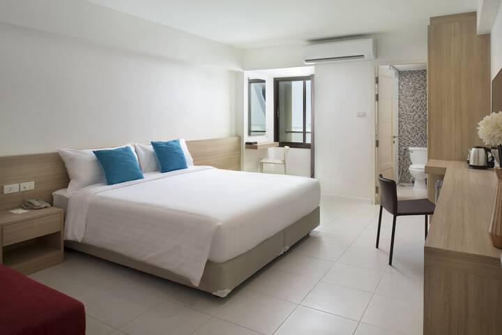Room 7 of 59