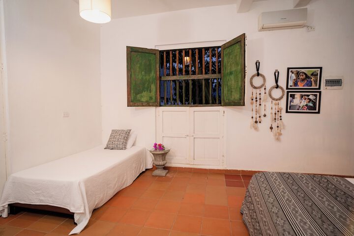 Room 35 of 71