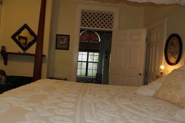 Room 16 of 109