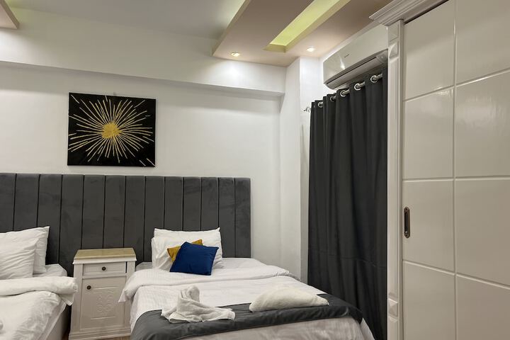 Room 16 of 53
