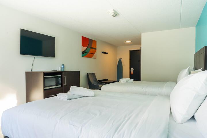 Room 12 of 27