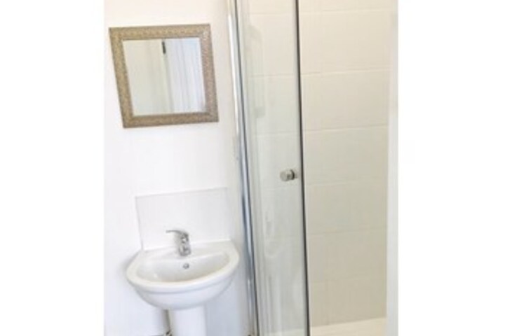 Room 8 of 95