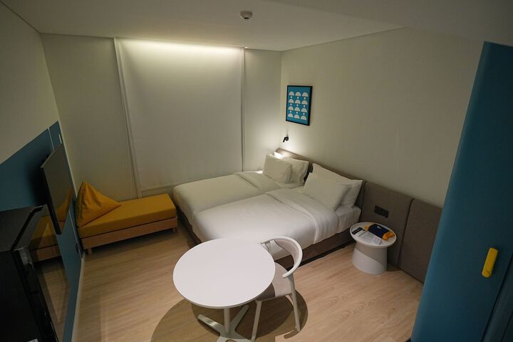 Room 19 of 75