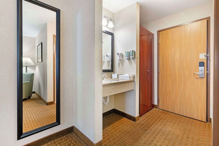 Room 19 of 36