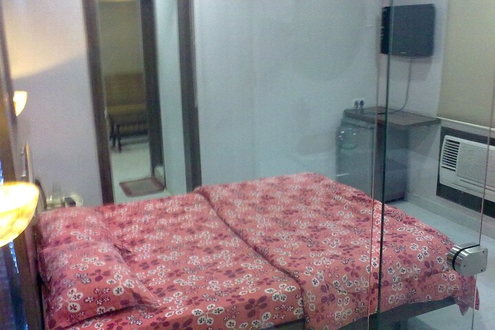 Room 3 of 23
