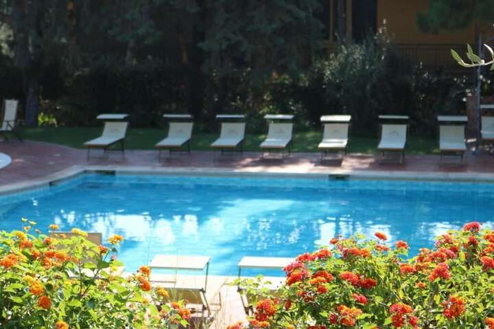 Pool Hotel