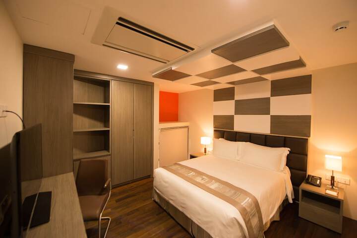 Room 16 of 129
