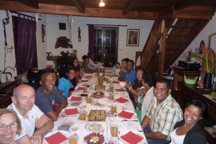 Dining 29 of 40