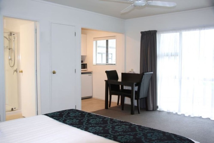 Room 38 of 103