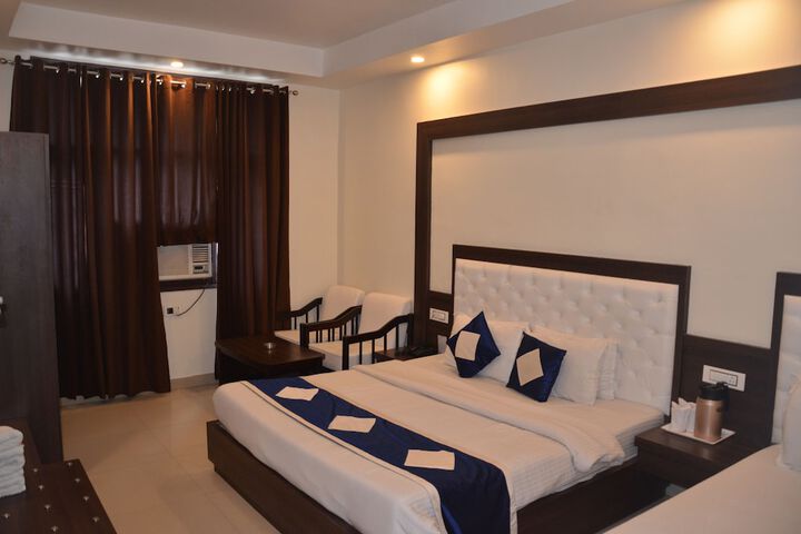 Room 8 of 23