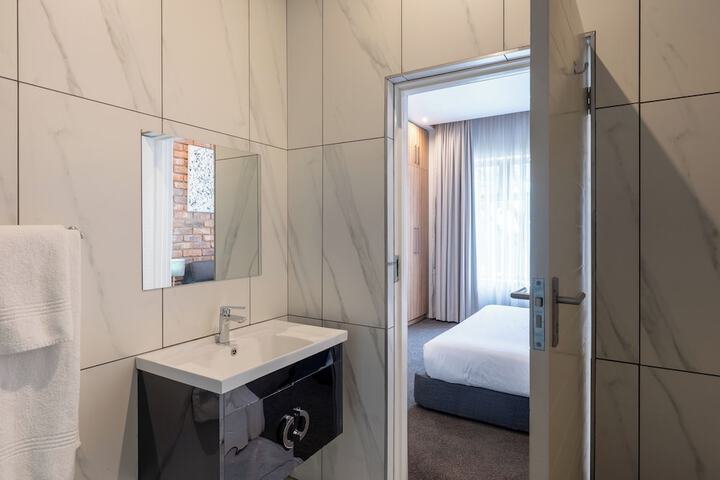 Room 78 of 129