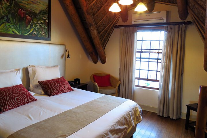 Room 12 of 36