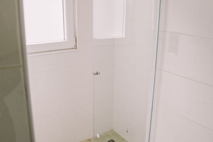 Room 9 of 183