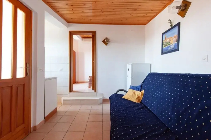 Room 2 of 15