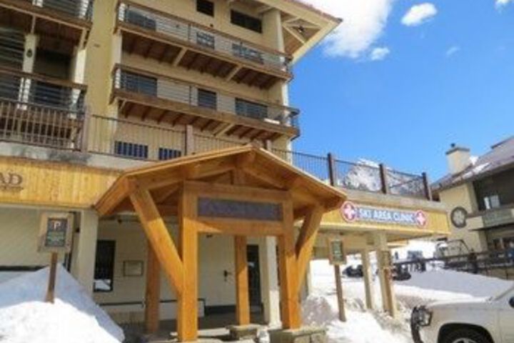 Axtel Condominiums
