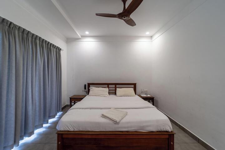 Room 10 of 72