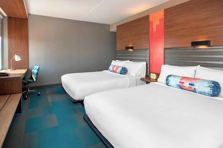 2 Queen Beds (3 of 6)