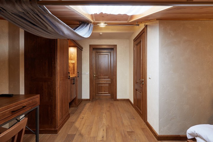 Room 19 of 89
