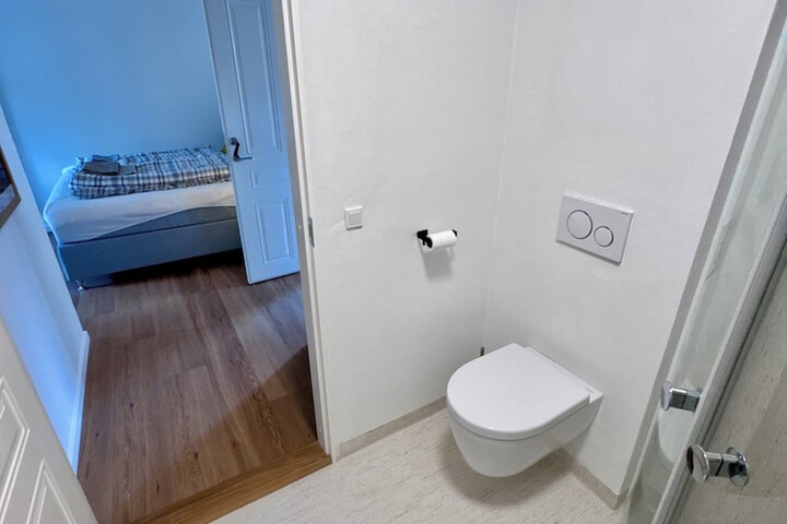 Room 51 of 78