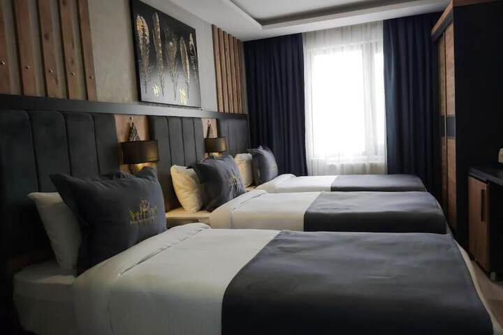 Room 8 of 24