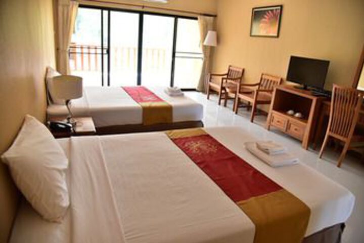 Room 15 of 37