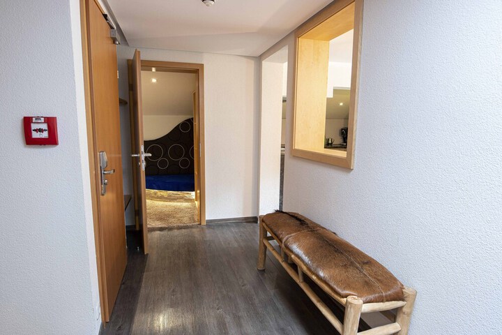 Room 60 of 149