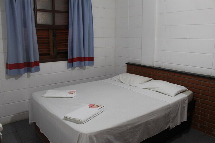 Room 5 of 33
