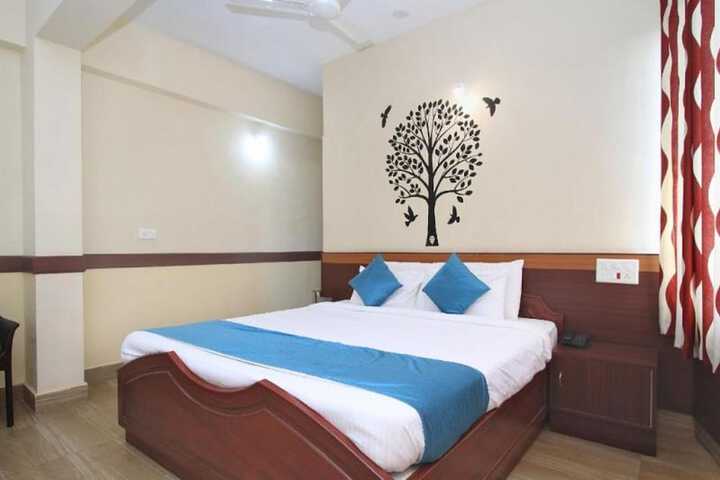 Room 3 of 21