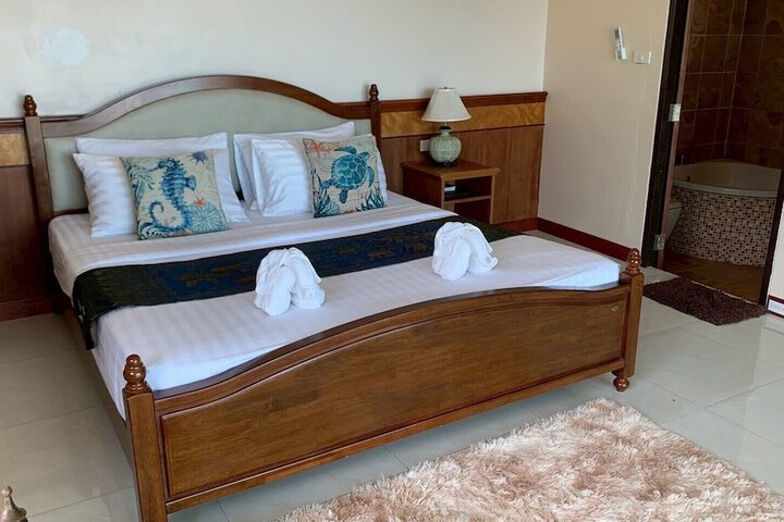 Room 44 of 123