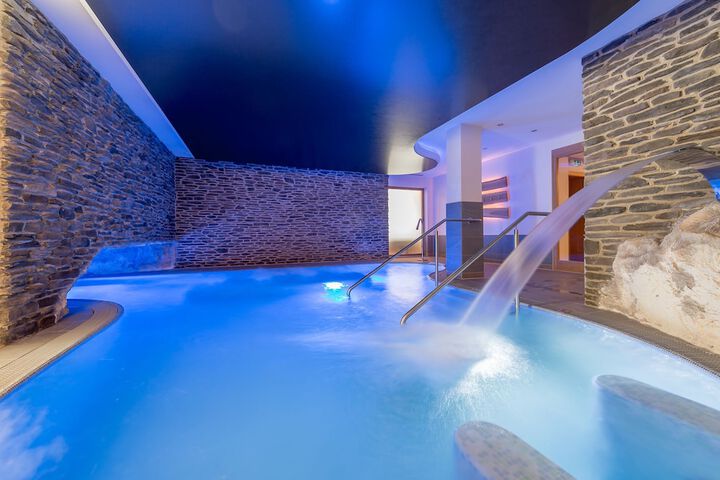 Pool 21 of 57