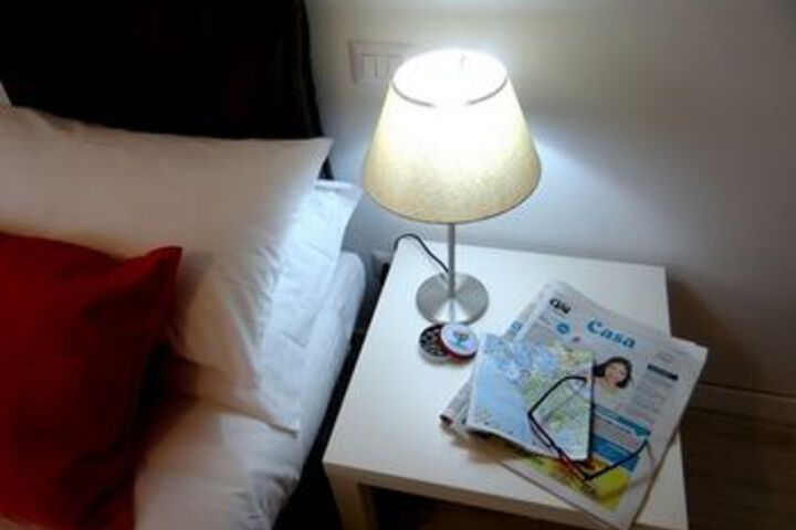Room 27 of 100