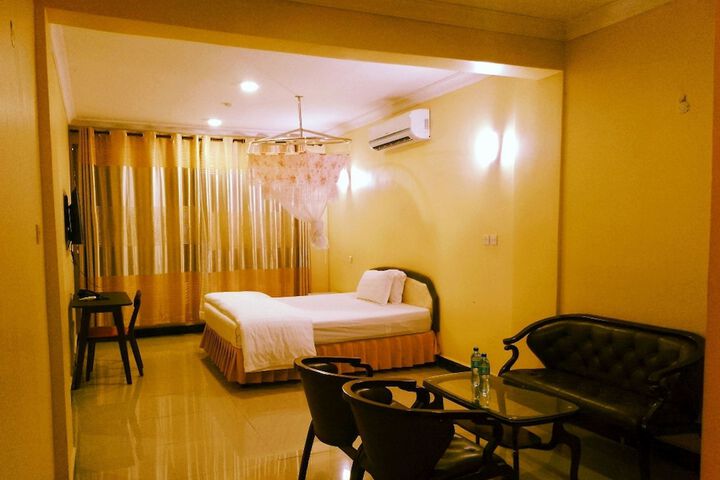 Room 7 of 23