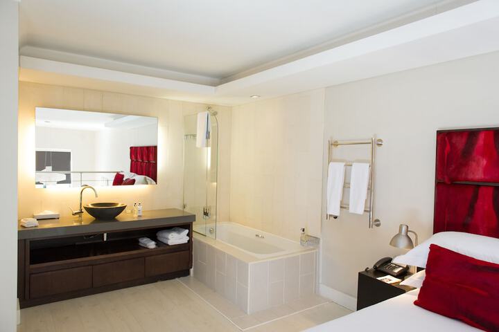 Room 73 of 138