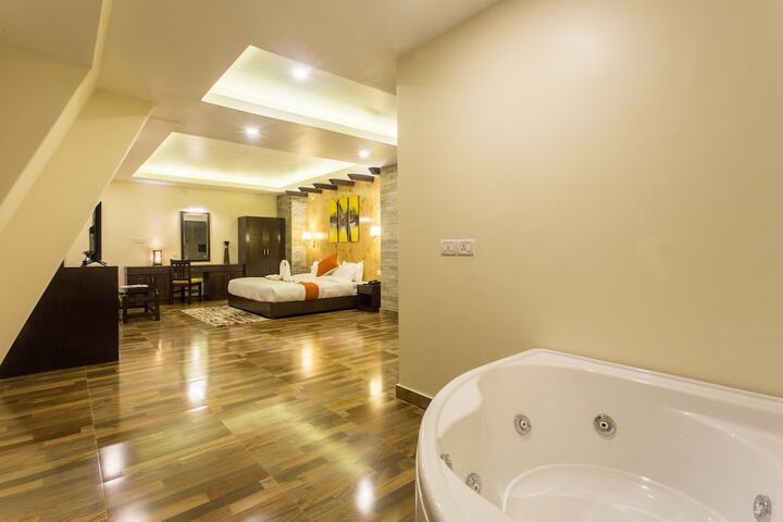Jetted tub
