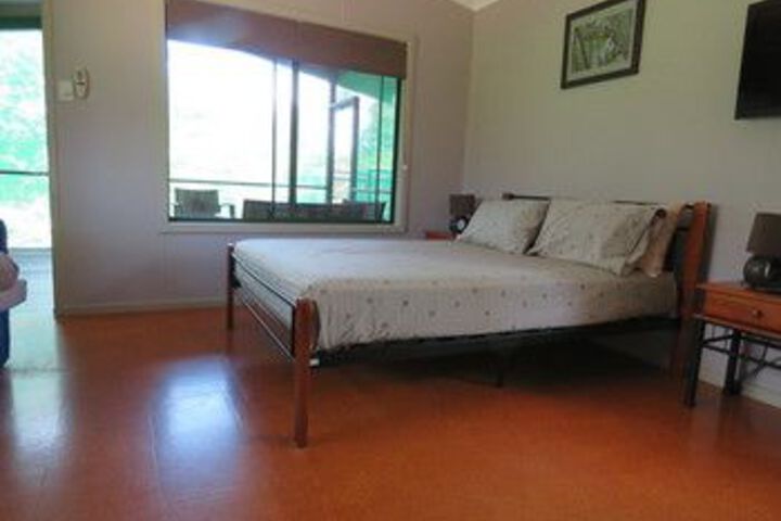 Room 25 of 69
