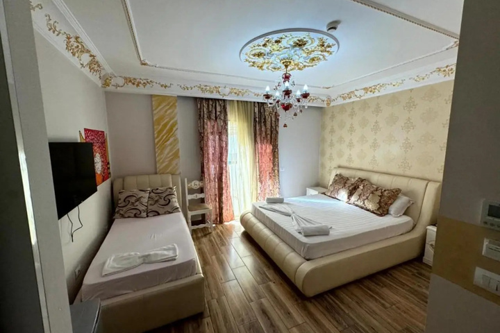 Room 3 of 15