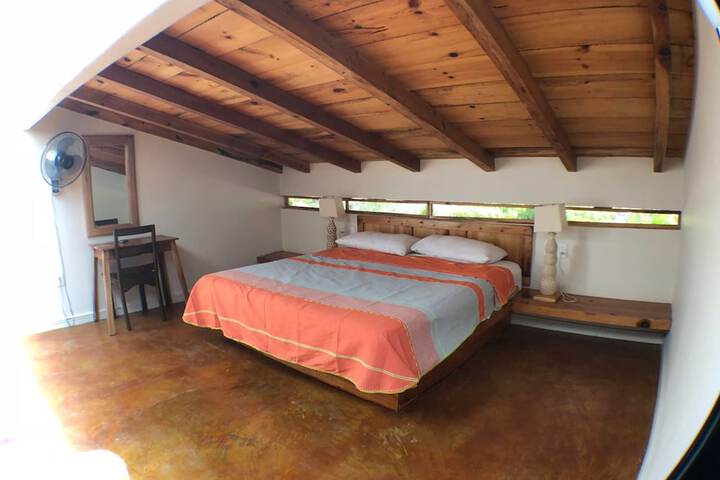 Room 26 of 138