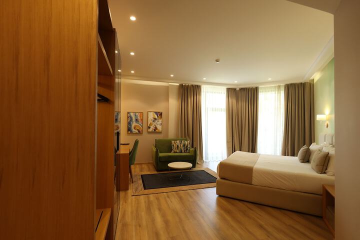 Room 49 of 136