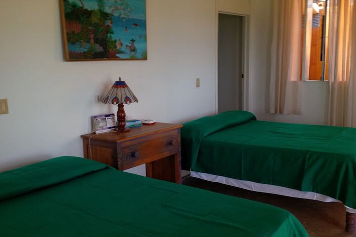 Room 3 of 46