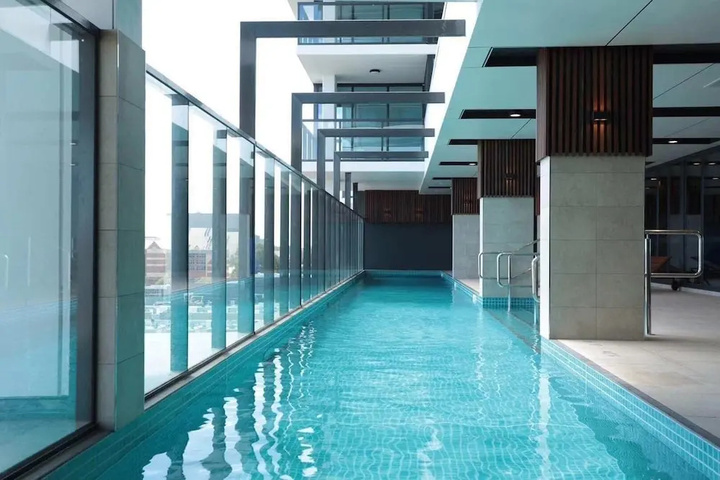 Pool 13 of 16