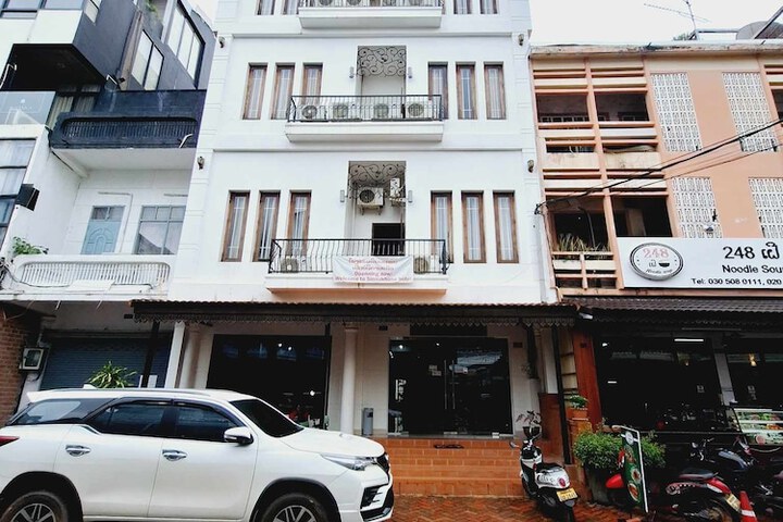Sinakhone Vientiane Hotel